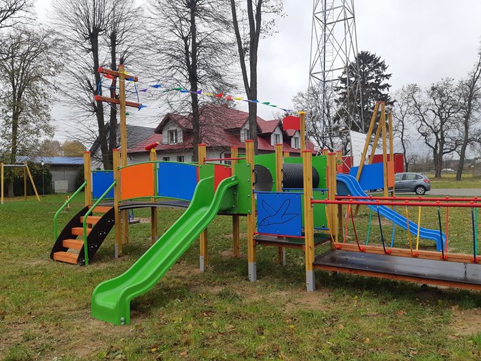 Nowy plac zabaw w Niesłabinie w ramach XI edycji konkursu “Pięknieje wielkopolska wieś”